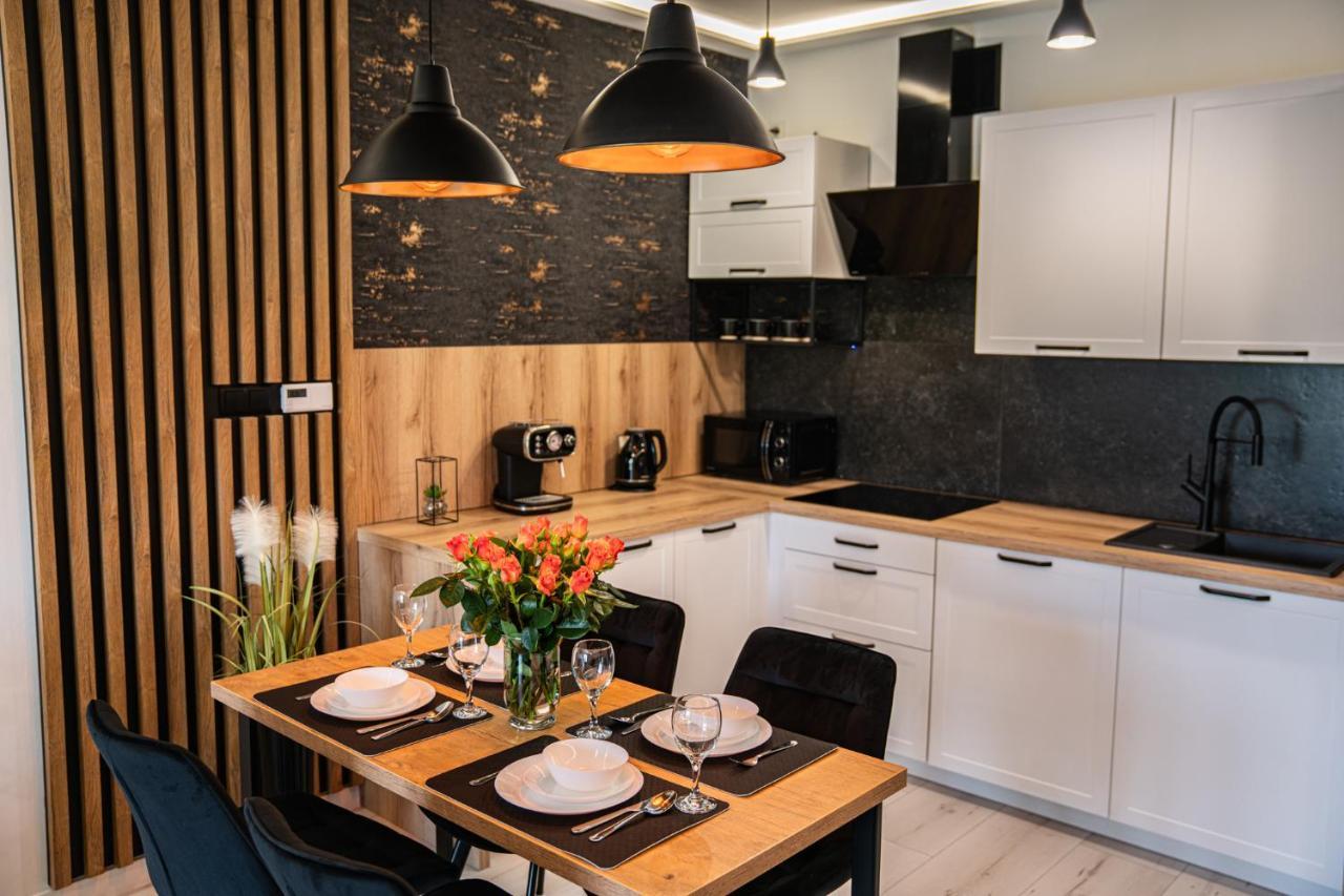 Apartament Duzy Staw Apartment Jelenia Góra Екстериор снимка